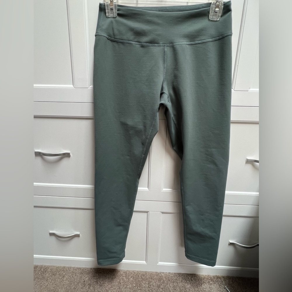 Zella leggings
Size: small
81